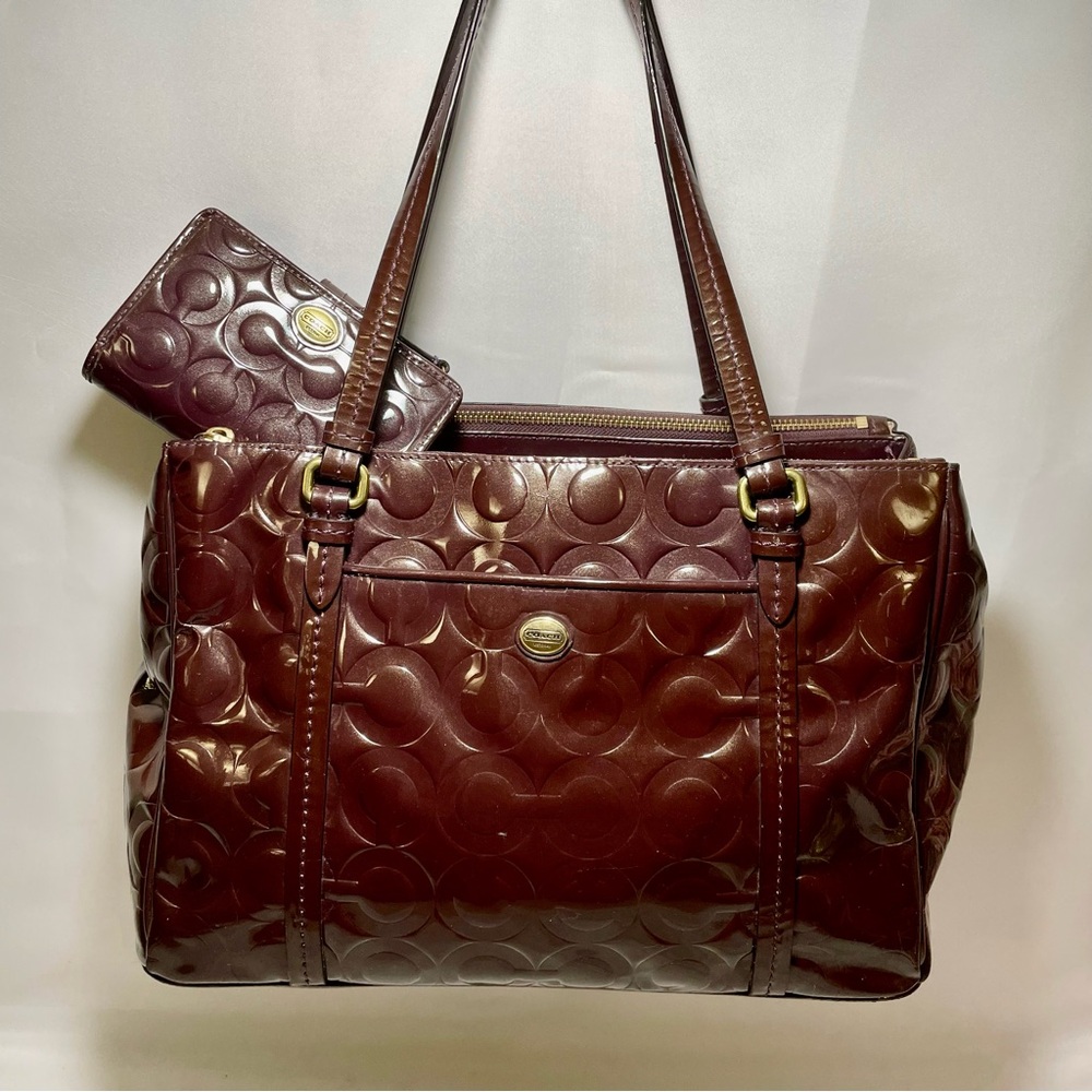 Coach Peyton Op Art Embossed Patent Leather Satchel/Tote and Wallet Set